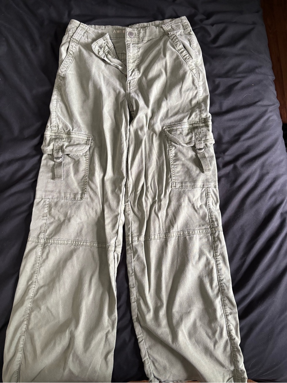 American Eagle Outfitters Women's Cargo Pants - Light Olive